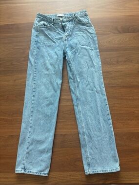 Light Wash Straight Leg Jeans